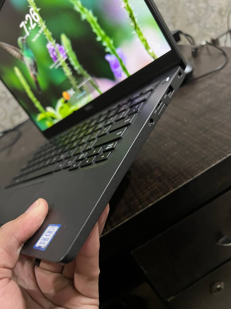 Dell company Laptop in low price in lahore 8th gen 7