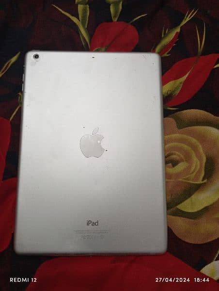 iPad Air 16 GB Colour Grey With original cable 1