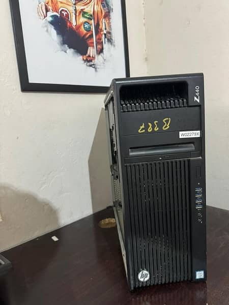 HP XEON(R) Z440 CPU AND SAMSUNG LED FOR SALE 1