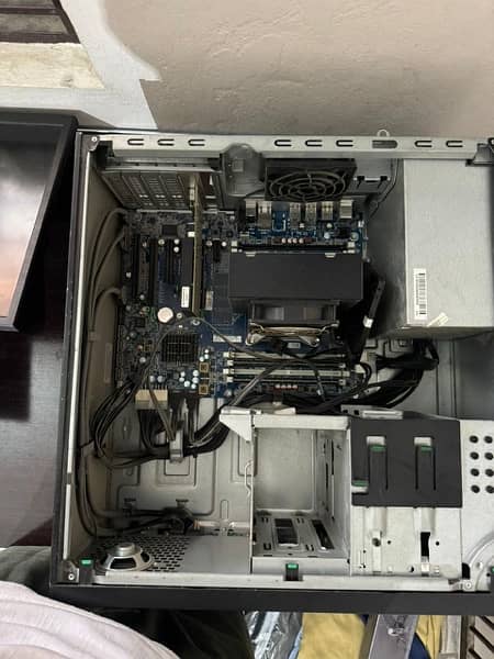 HP XEON(R) Z440 CPU AND SAMSUNG LED FOR SALE 2