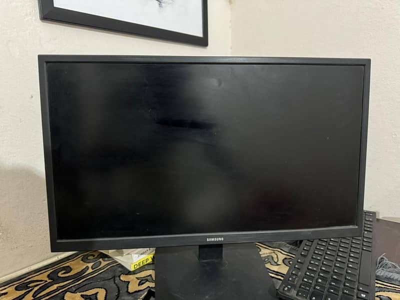 HP XEON(R) Z440 CPU AND SAMSUNG LED FOR SALE 5