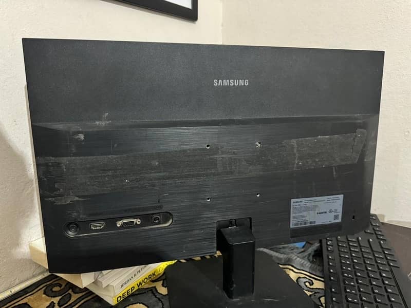 HP XEON(R) Z440 CPU AND SAMSUNG LED FOR SALE 7