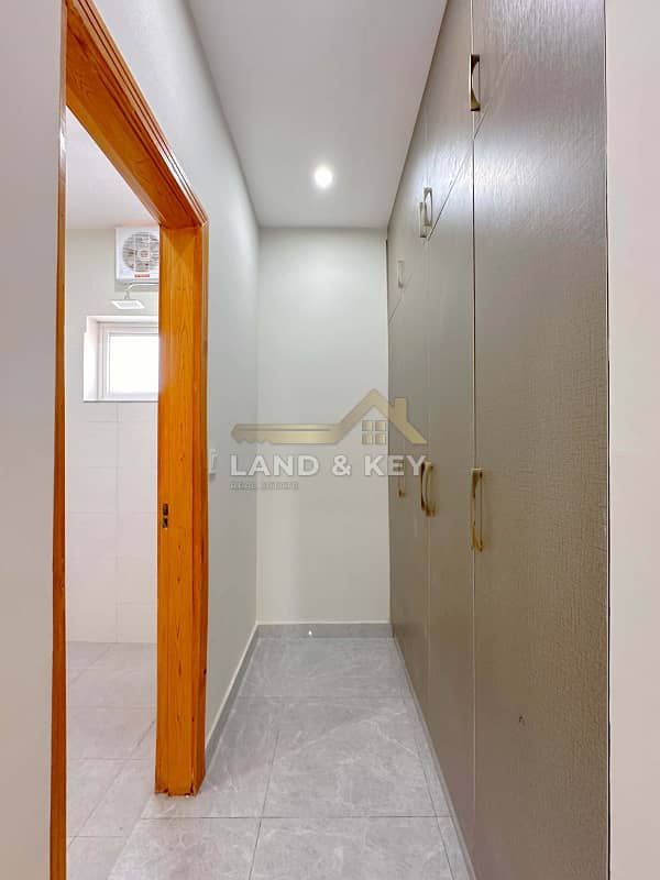 BRAND NEW 10 MARLA DOUBLE UNIT HOUSE FOR RENT AVAILABLE IN OVERSEAS 5 2