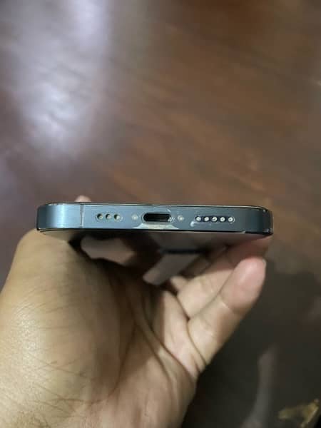 iphone 12 pro Pta Approved 4