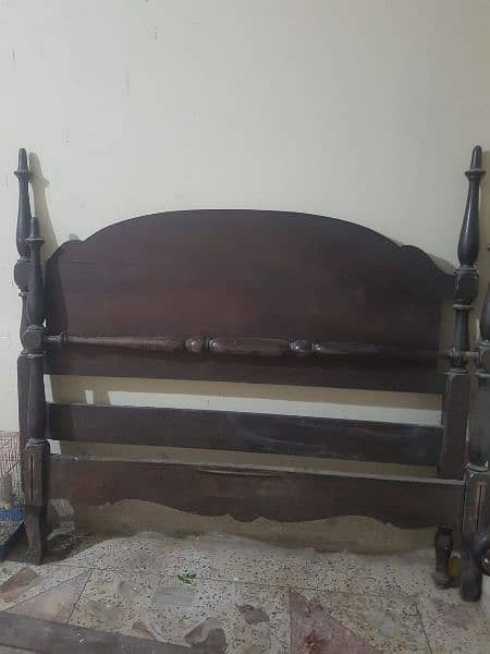 American Wooden Bed 0