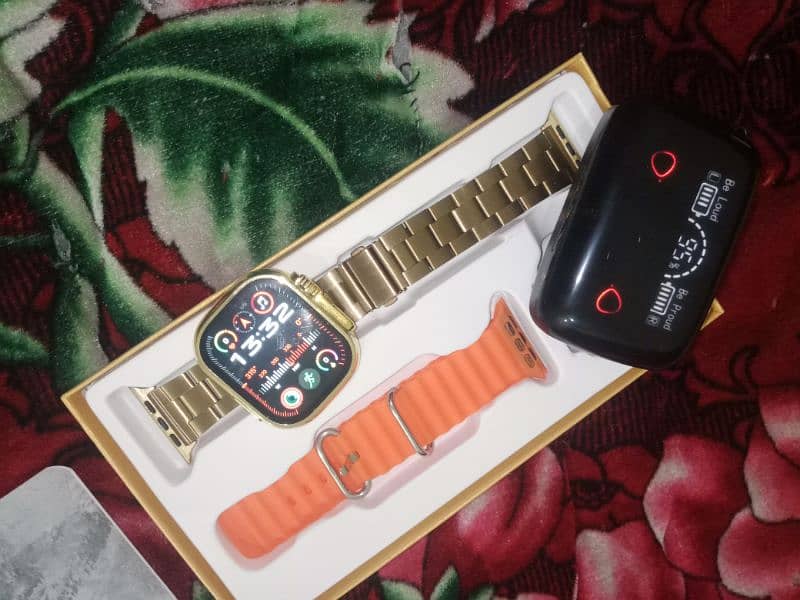 hk9 ultra watch just box open no scratch no touches watch and earburds 3