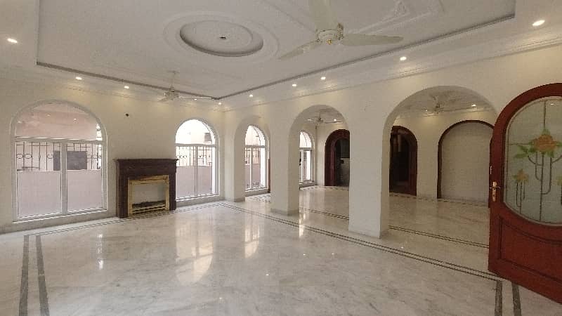 Prime Location 2 Kanal House In DHA Phase 3 - Block Z For Sale At Good Location 9