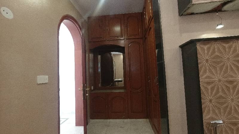 Prime Location 2 Kanal House In DHA Phase 3 - Block Z For Sale At Good Location 18
