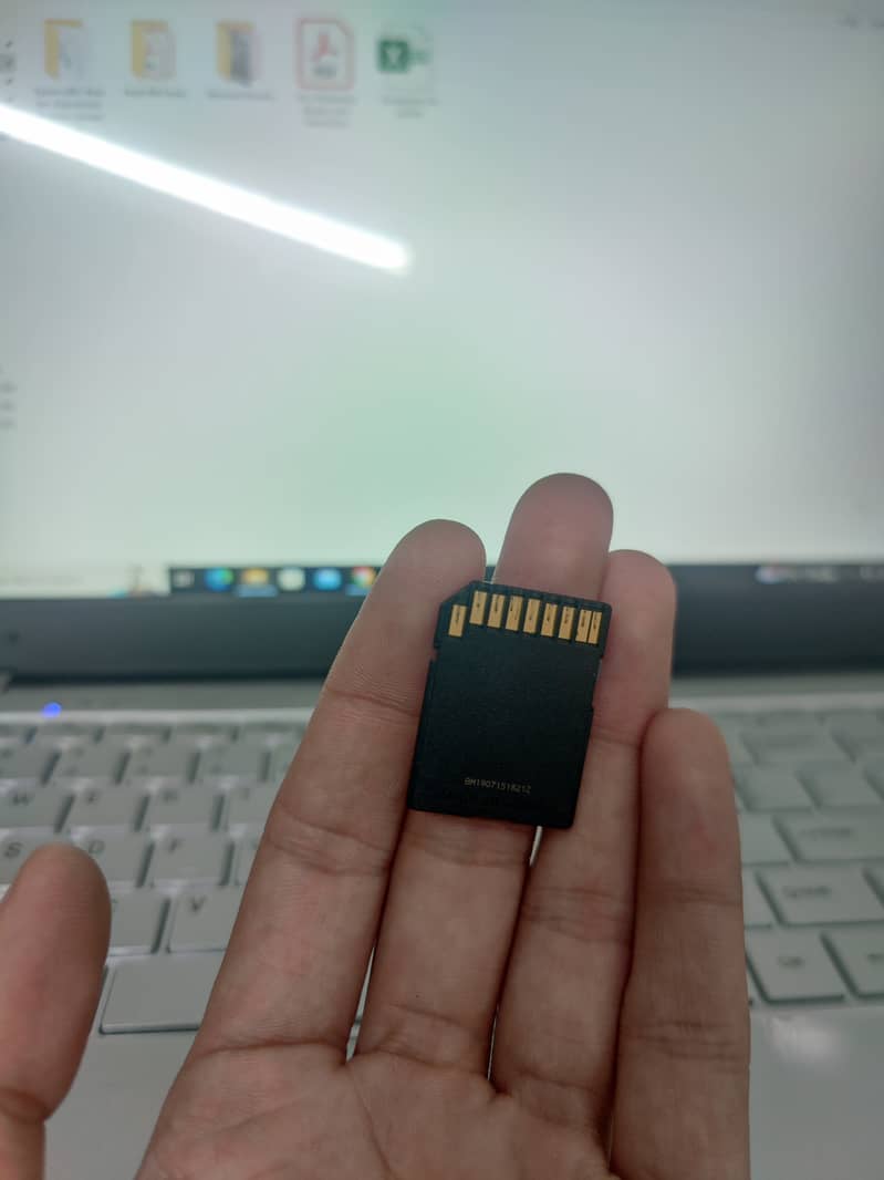 SandDisk 32 Gb memory Card 0