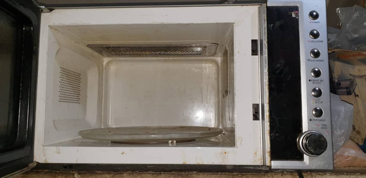 Dawlance Microwave Oven 1