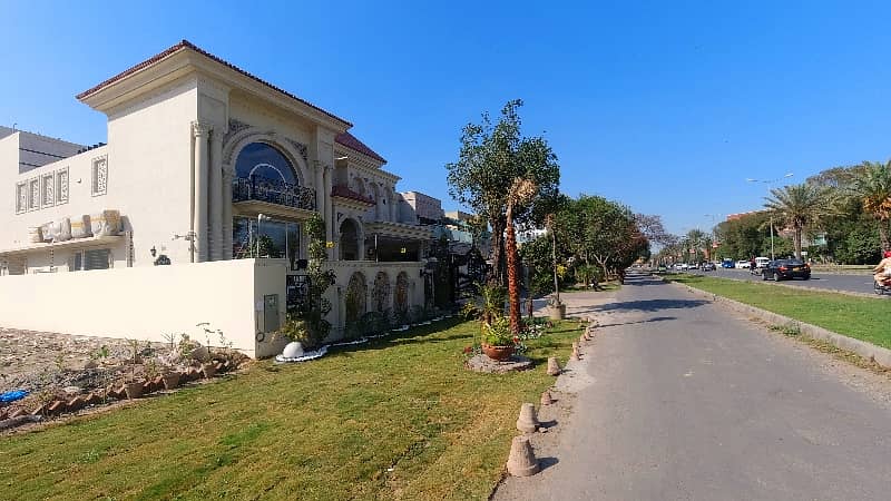 Ideally Located Prime Location House Of 1 Kanal Is Available For Sale In Lahore 2