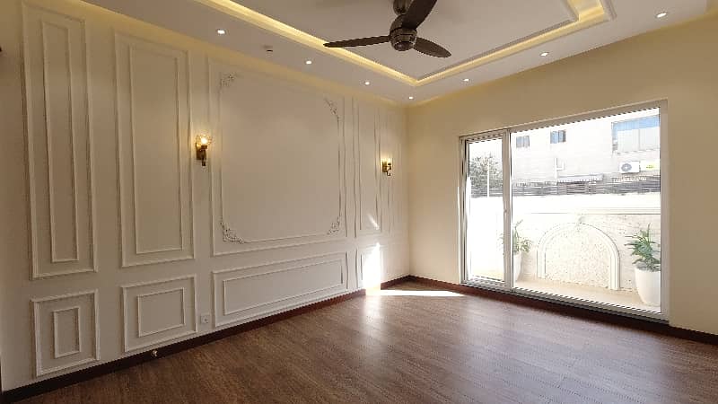 Ideally Located Prime Location House Of 1 Kanal Is Available For Sale In Lahore 14