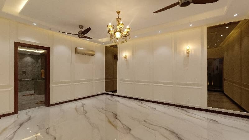Ideally Located Prime Location House Of 1 Kanal Is Available For Sale In Lahore 26