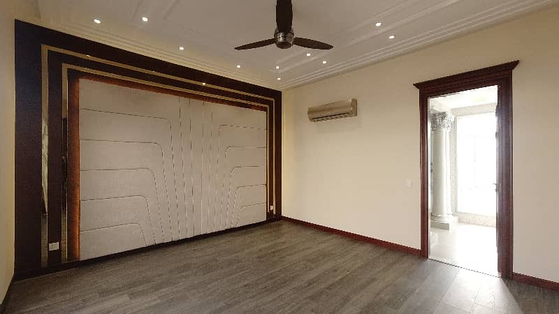 Ideally Located Prime Location House Of 1 Kanal Is Available For Sale In Lahore 41