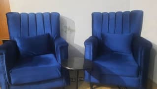 2 coffee chairs with table