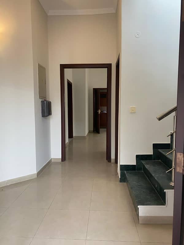 10 Marla Full House Available For Rent in DHA phase 8 2