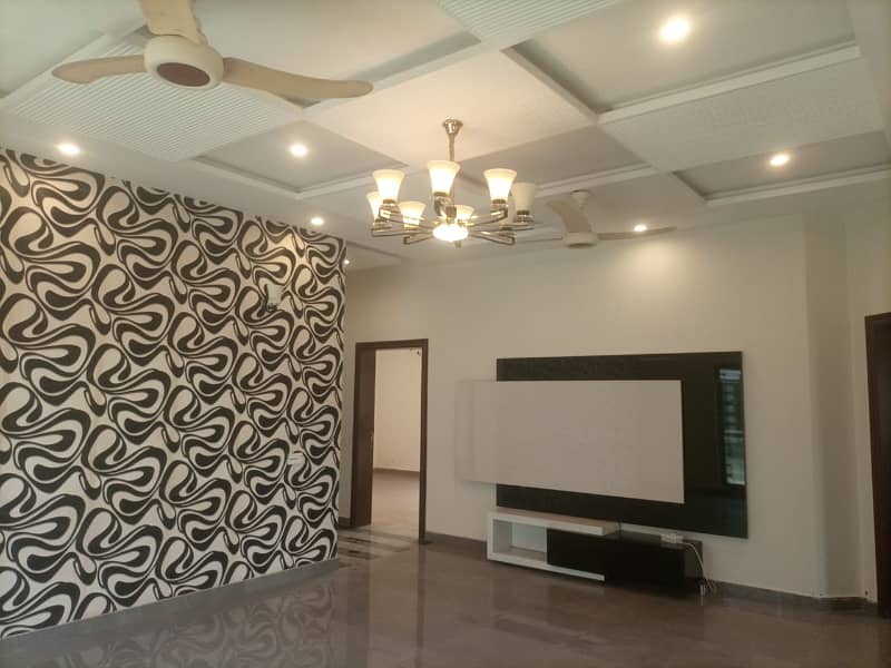 LOWER LOCK Upper Portion Available For Rent In DHA Phase 3 0
