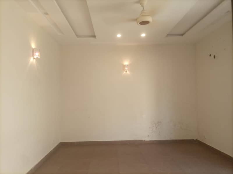 LOWER LOCK Upper Portion Available For Rent In DHA Phase 3 7