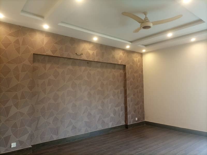 LOWER LOCK Upper Portion Available For Rent In DHA Phase 3 14