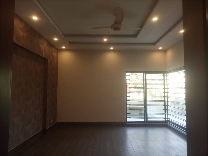 LOWER LOCK Upper Portion Available For Rent In DHA Phase 3 17