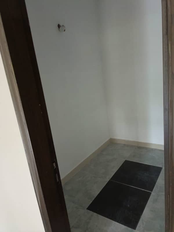 kanal upper portion separate gate Available for Rent in DHA phase 6 2