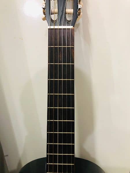 Guitar Yamaha C-40 3