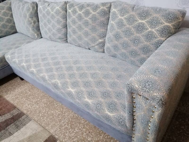 sofa set with puffy 1