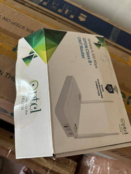 PTCL WiFi router hub modem full box with charger 1