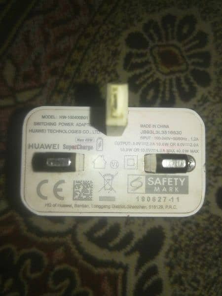 100% orignal huawei charger 40W fast charging 0