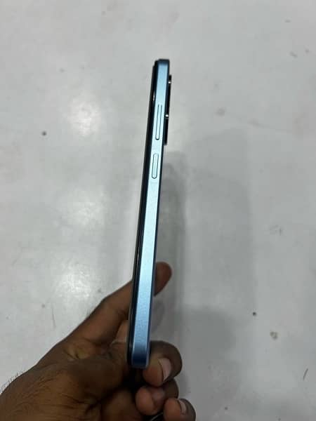 itel 4.128 charger types side finger print 4