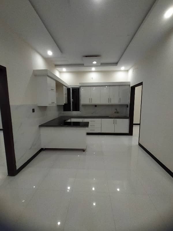 200 Square Yards Second Floor With Roof Portion For Sale Block 3a Jauhar 1