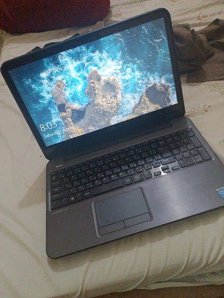 Touch Screen i3 dell laptop 3