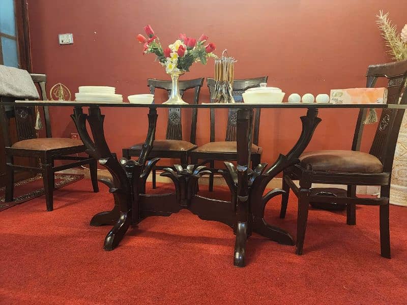 Dining table with 6 chairs 0
