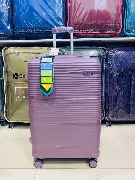 Suitcases Available on wholesale Price 0