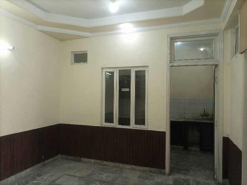 4 Marla 1st floor office available for rent 18