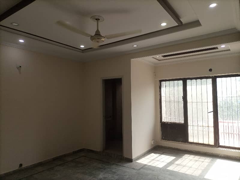 4 Marla 1st floor office available for rent 30