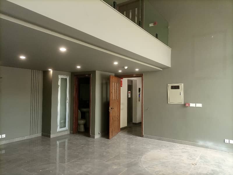 4 Marla Ground Floor Mezzanine Floor Shop Available For Rent 16