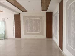 4 Marla 4th Floor Hall For Rent 0