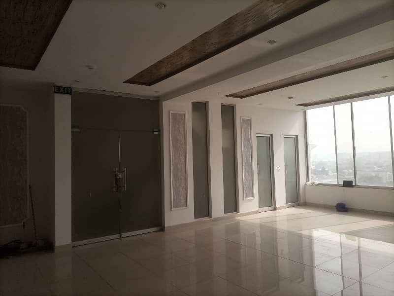 4 Marla 4th Floor Hall For Rent 37