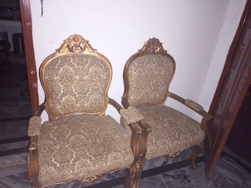 chinoti chair with table for sale in very good condition pure chinioti 1