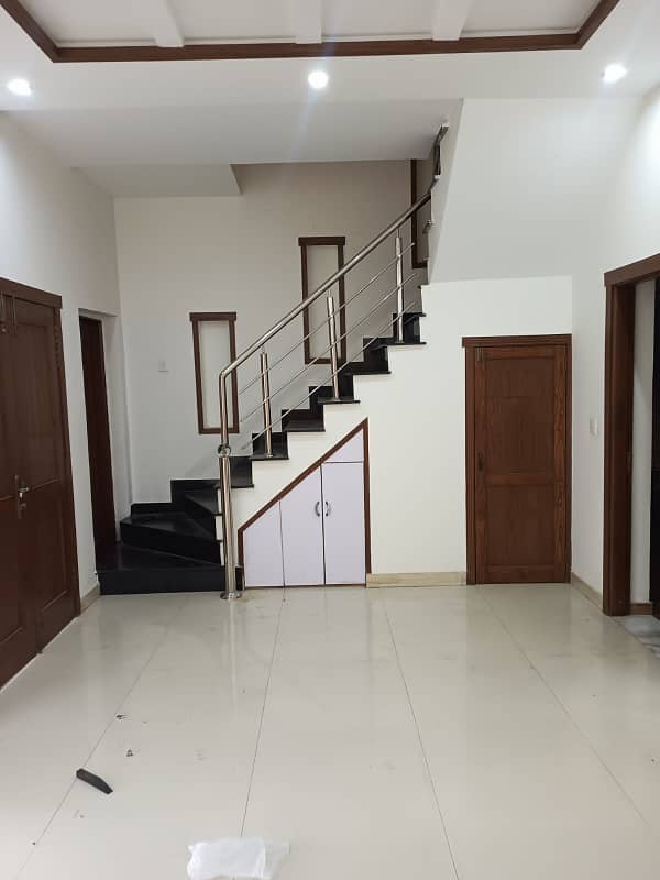 Near To Park 5 Marla House For Rent M7C Lake City Lahore 9