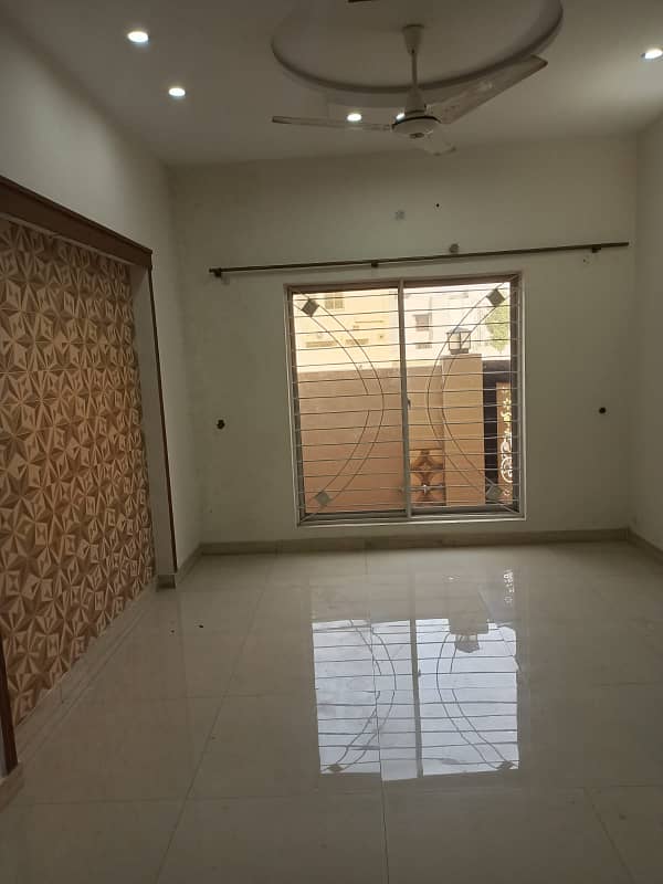 Near To Park 5 Marla House For Rent M7C Lake City Lahore 15