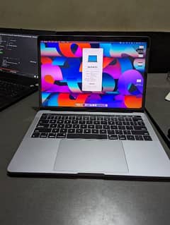 Mac book 2017 pro touch bar 16/512 0