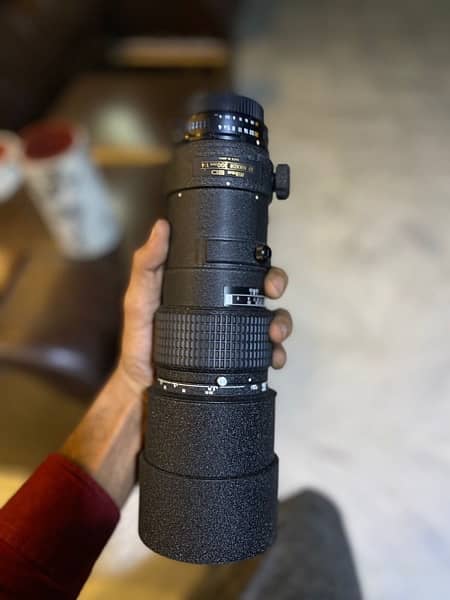 Nikon 300mm fix Blur lens 0