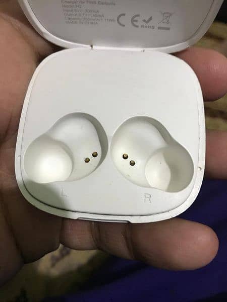 Charging case of Airpod, Air Pod, Earpod,Ear Pod, Earbuds, Airpods Pro 15