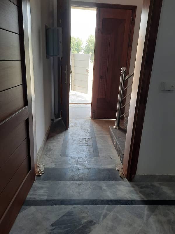 Hot Location 7 Marla House For Rent Near to Park M7A Lake City Lahore 2
