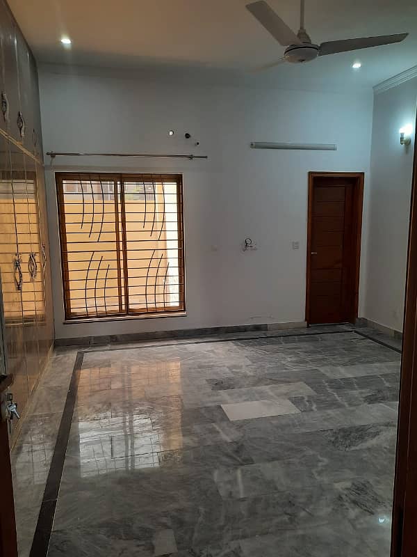 Hot Location 7 Marla House For Rent Near to Park M7A Lake City Lahore 3