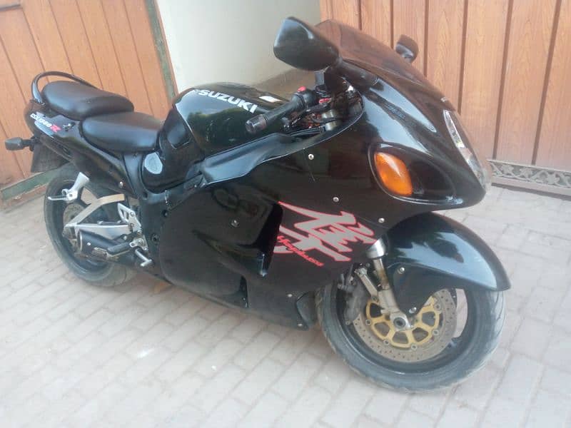 Suzuki Hayabusa in mint condition. . urgent sale 8