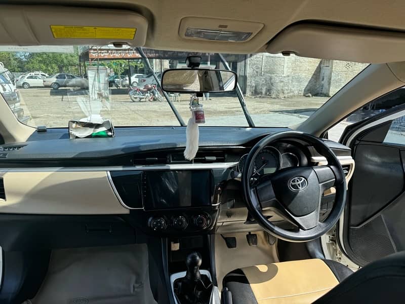 Toyota Corolla XLI 2017 home used car 2
