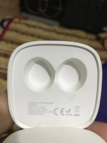 Infinix iRocker XE15 Earbud & Tecno Hi-pods H2 with Single airbud only 19
